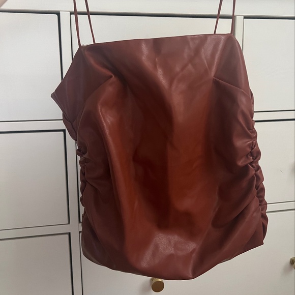 Stevie Ruched Top - Picture 1 of 3